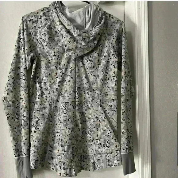 Lululemon lightened up pullover sweater - Picture 4 of 9